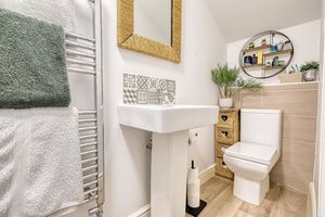 Master Ensuite- click for photo gallery